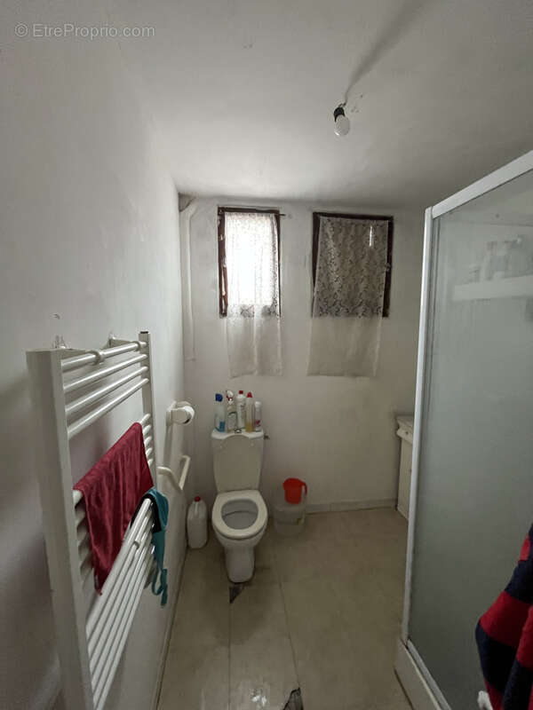Appartement à MARSEILLE-3E