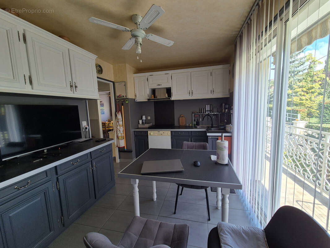 Maison à VEYRE-MONTON