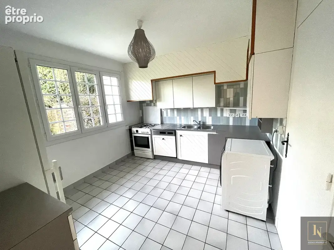 ST HERBLAIN. Maison 3 chambres 105M2 - photo 4
