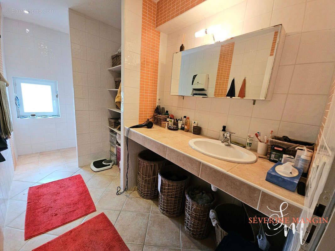 Maison à LA BAUME-D'HOSTUN