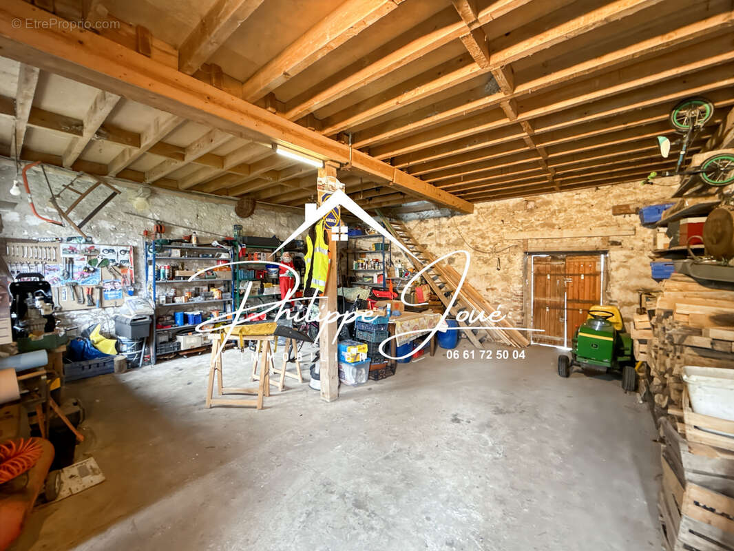 Maison à SAINT-MAURICE-AUX-RICHES-HOMMES