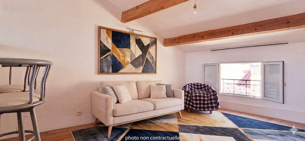 Appartement à VALLAURIS