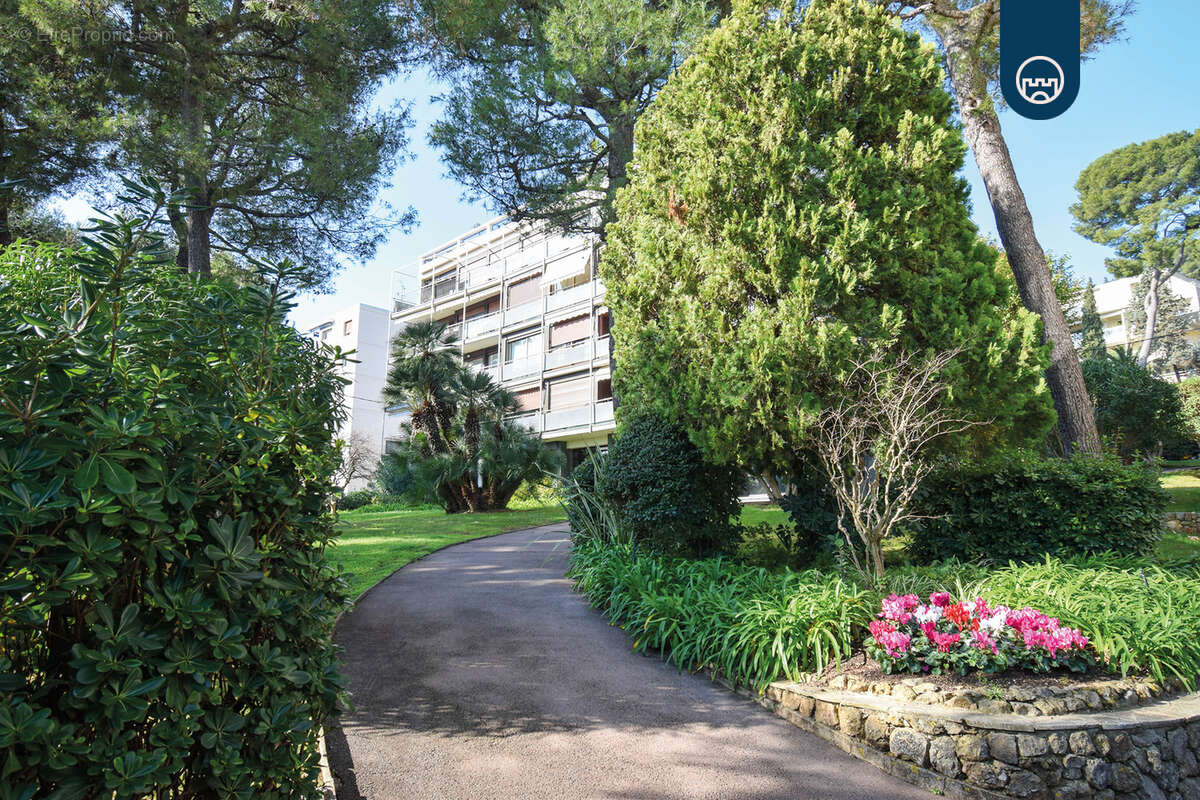 Appartement à LE CANNET