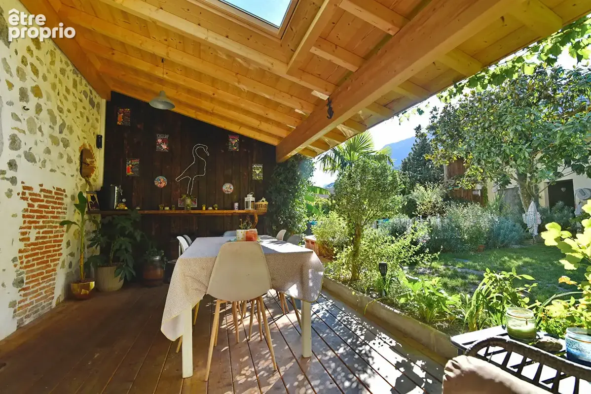 Maison Touvet centre de 134 m² avec dpdces, jardin et piscine - photo 3