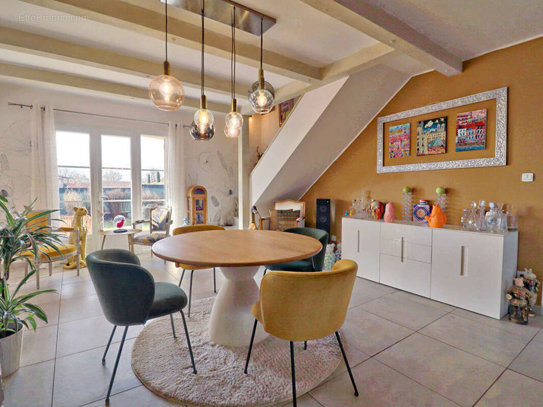 Maison à FORCALQUIER