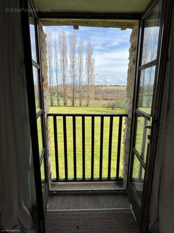 Maison à CHAMPAGNE-MOUTON