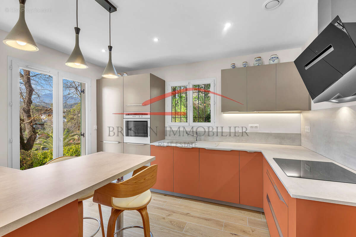 Maison à LA COLLE-SUR-LOUP