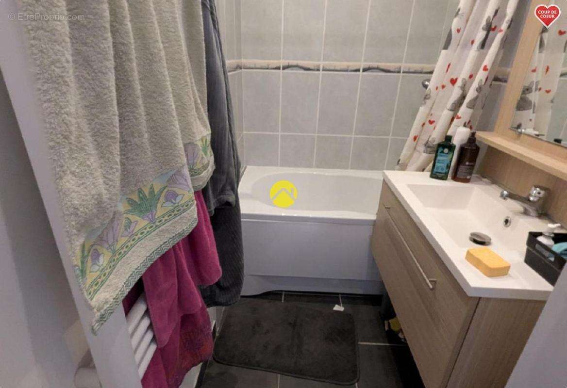 Maison à SAINT-DOULCHARD