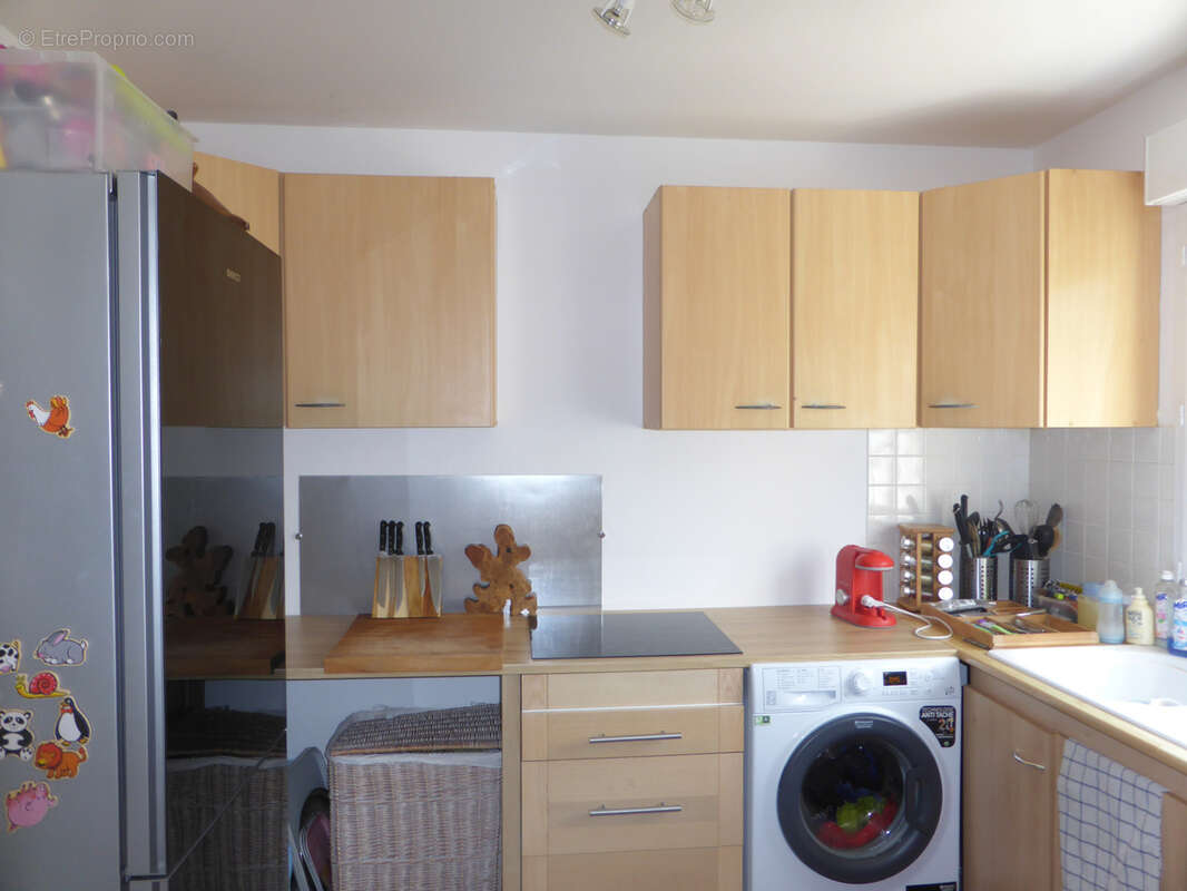 Appartement à COURSON-MONTELOUP