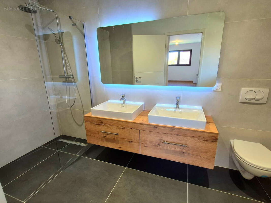 Magnifique villa de 2024-T4 de 130 m2- Saint Cergues - photo 16