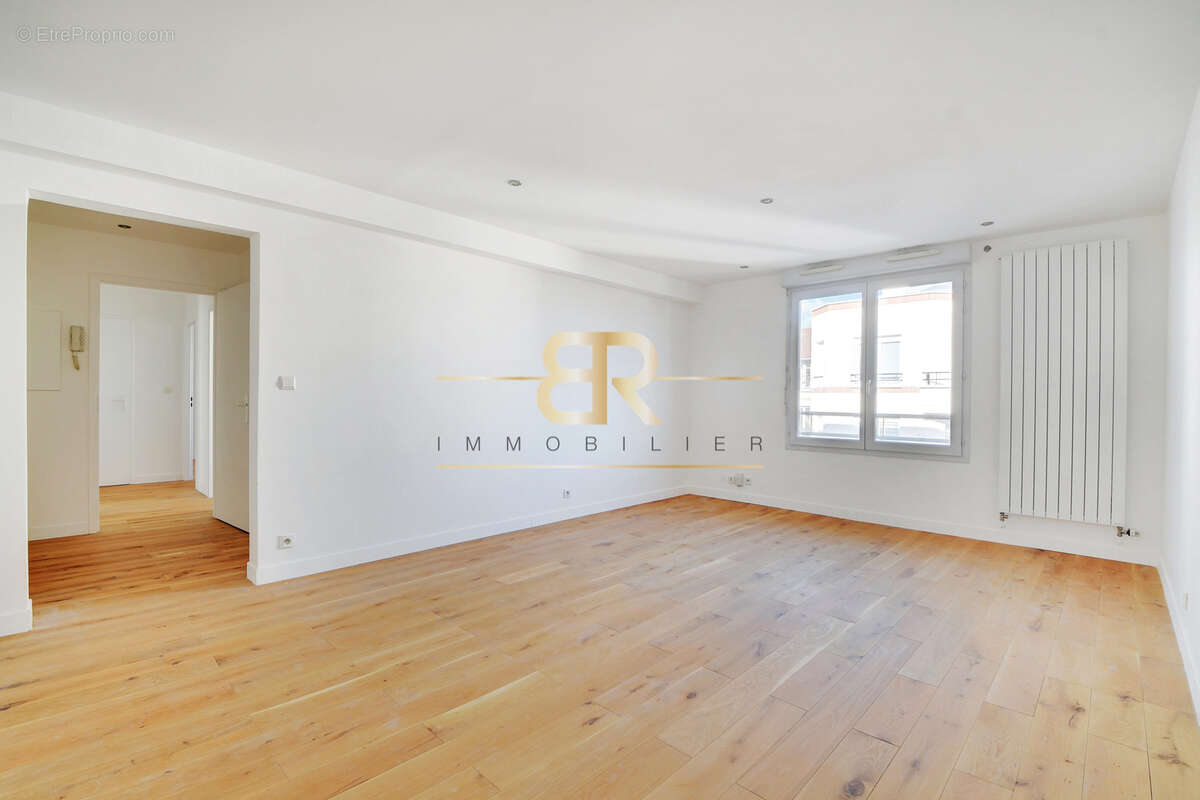 Appartement à SURESNES