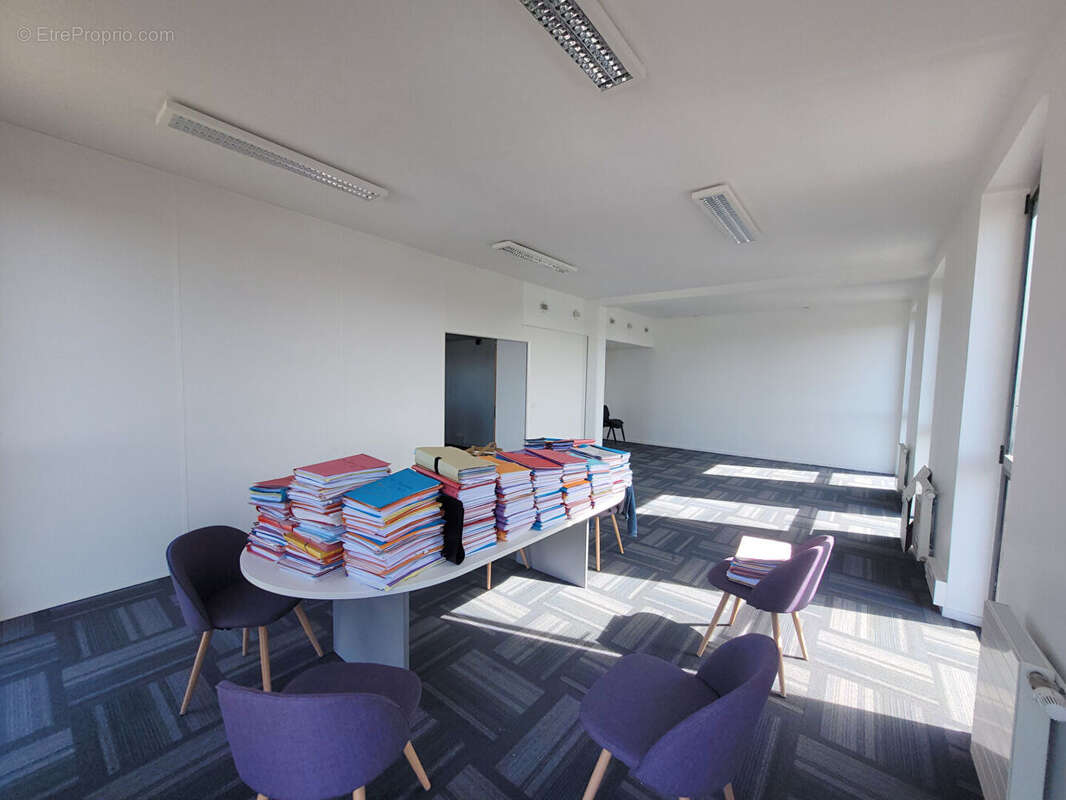 Commerce à SAINT-SEBASTIEN-SUR-LOIRE