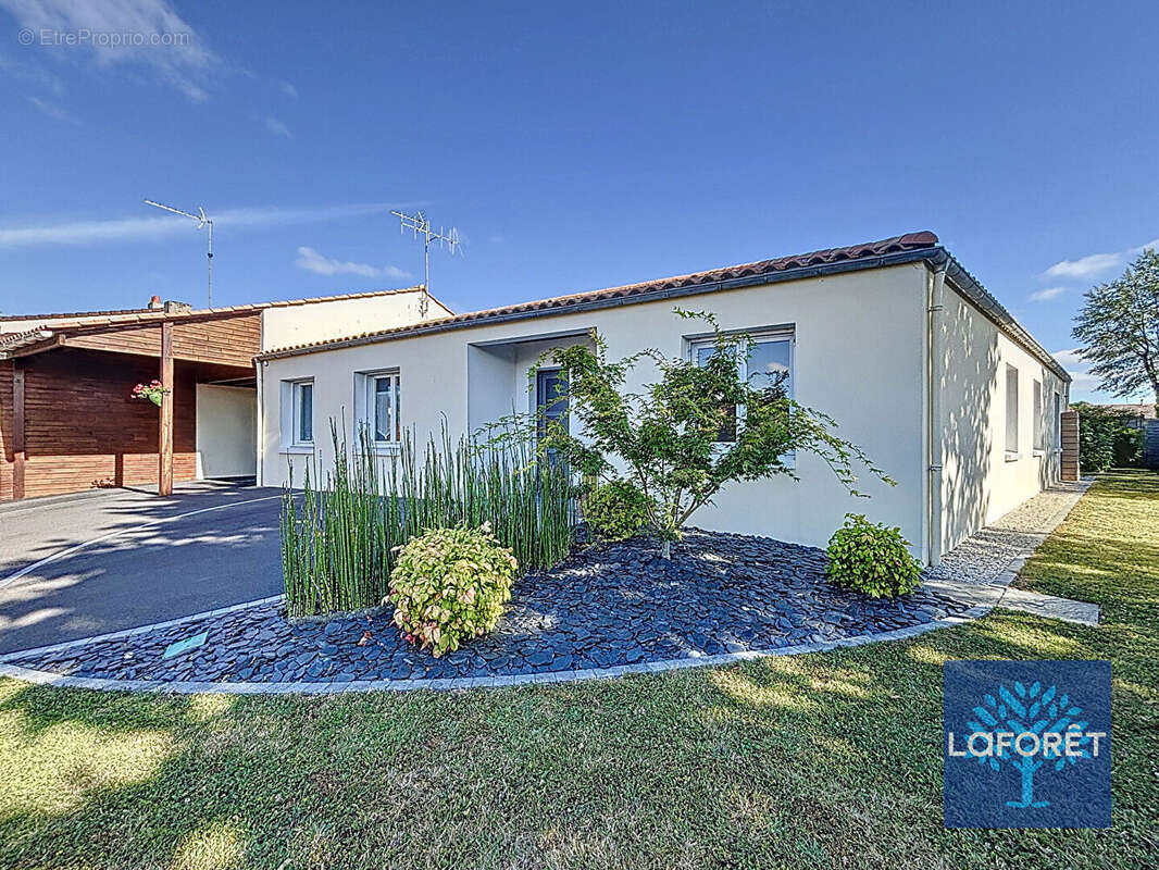 Maison à VENANSAULT