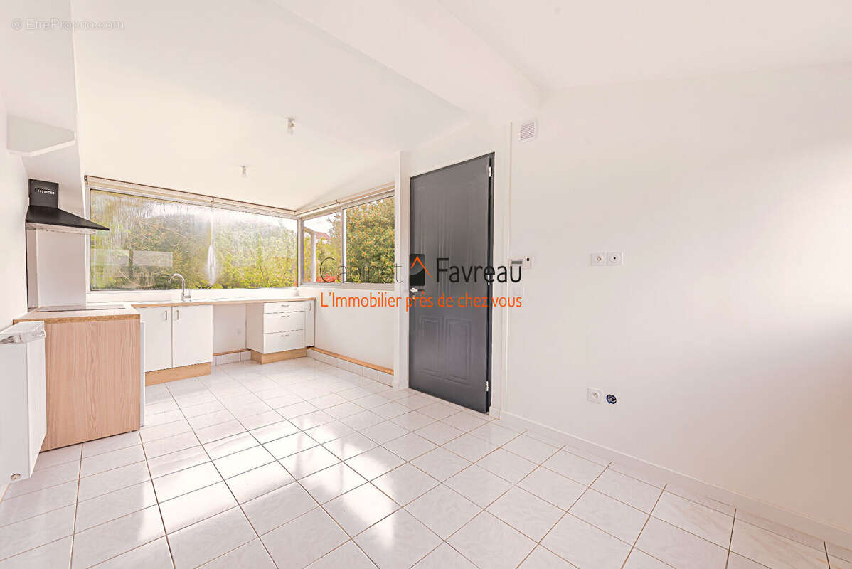 Maison à L&#039;HAY-LES-ROSES