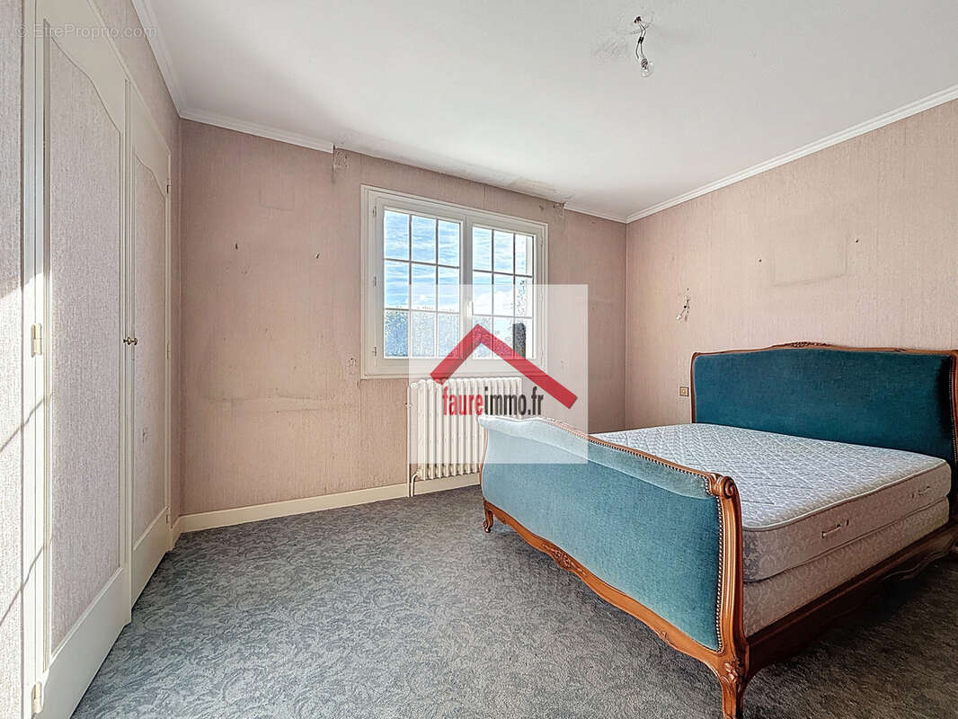 Maison à SAINT-VIANCE