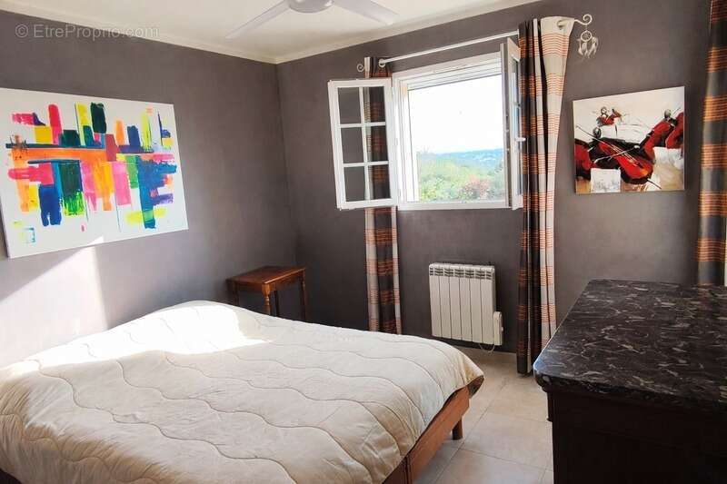 Maison à RUELLE-SUR-TOUVRE