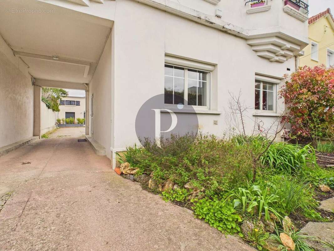 Appartement à VERRIERES-LE-BUISSON
