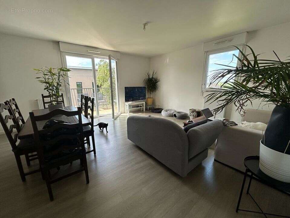 Appartement à FLEURY-SUR-ORNE