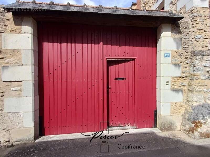 Immeuble de rapport, T2, T3, T3, proximité château, centre ville - photo 10
