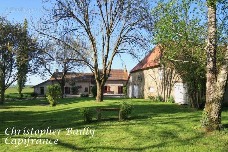 Maison à BOUCE