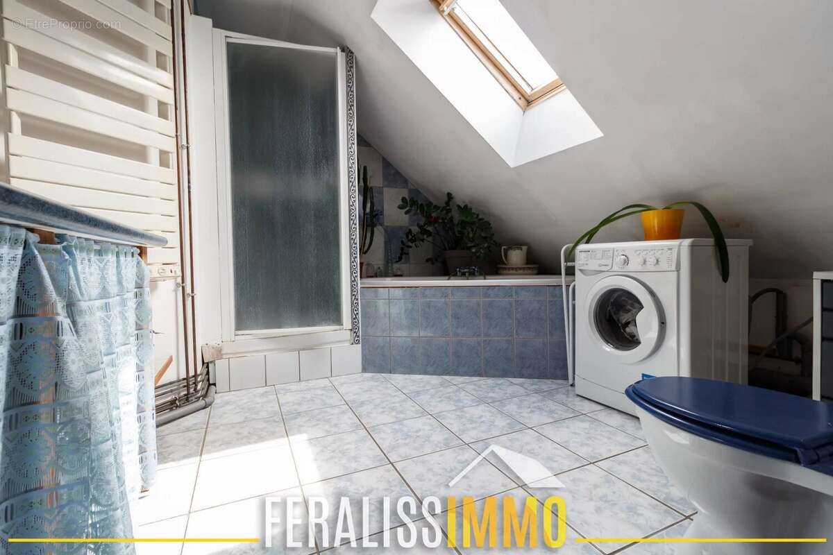 Maison à COURDIMANCHE
