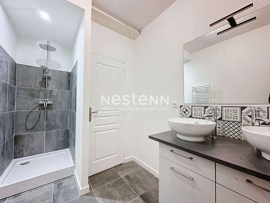 Appartement à LOMBEZ