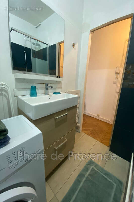 Appartement à MARSEILLE-2E