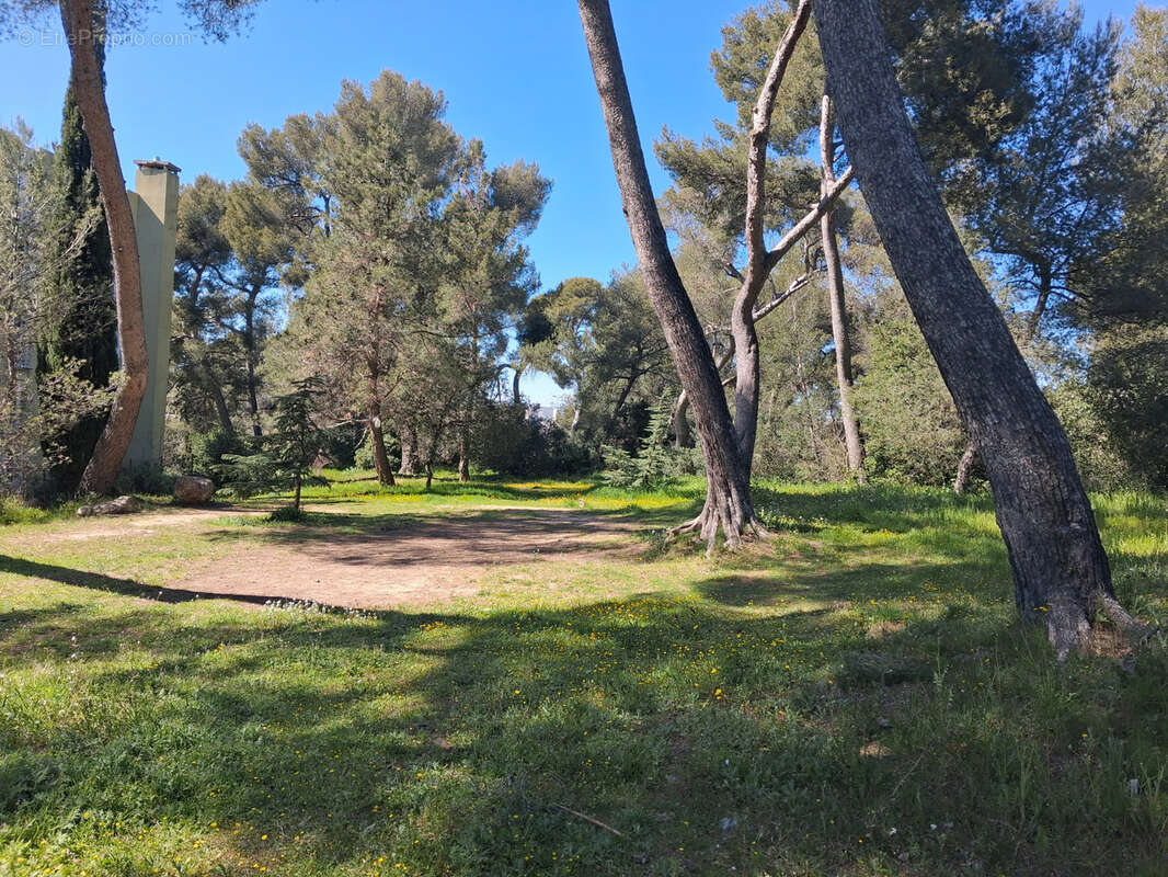 Appartement à MARSEILLE-13E