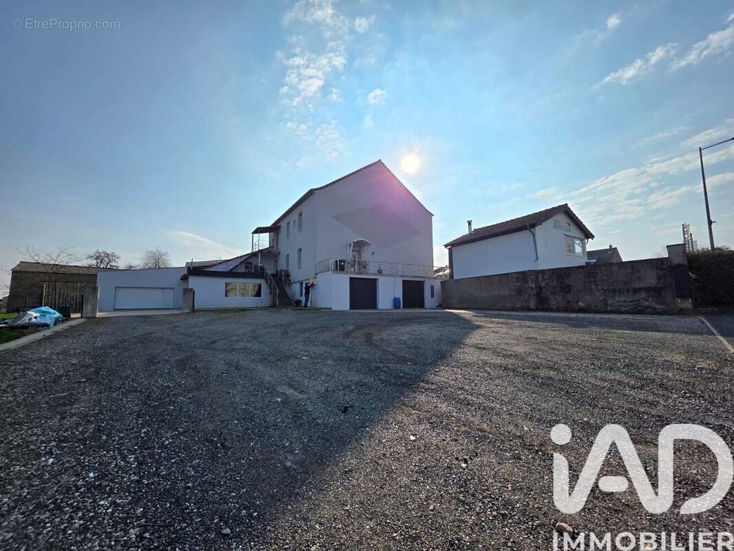 Appartement 495 m² à Cappel  - photo 3