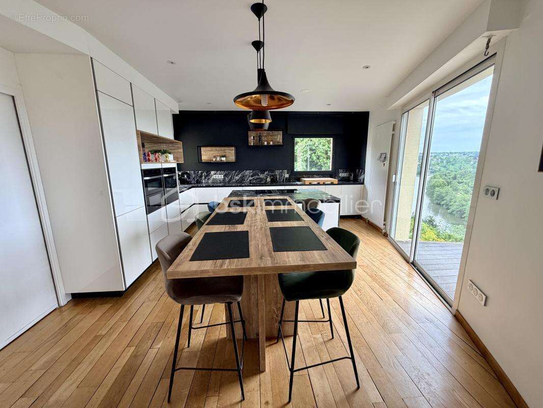 Propriété d'Architecte de 347 m² habitable avec garage et jardin à Charleville - Mézières - photo 3
