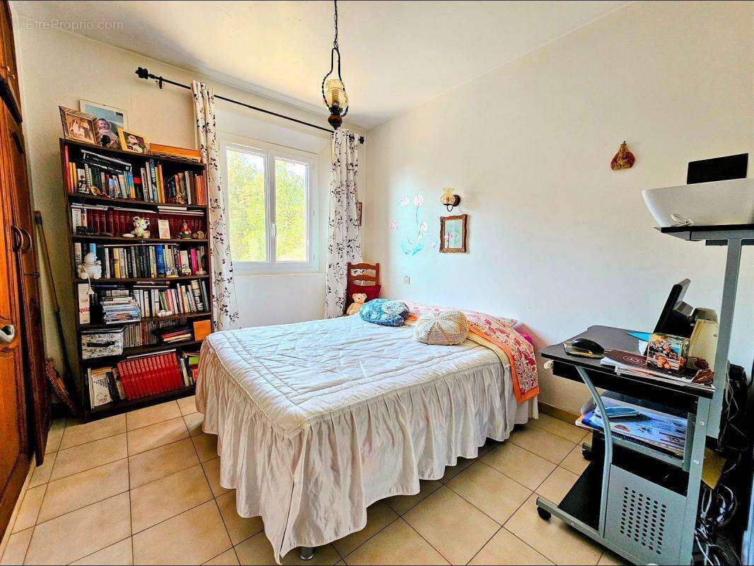 Maison à SPERACEDES