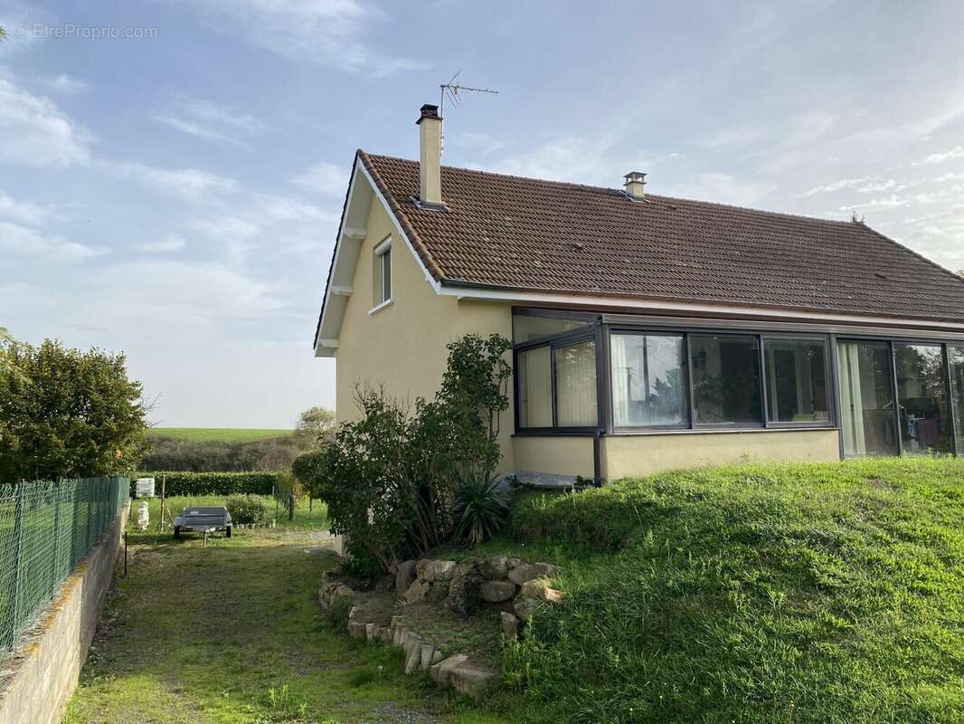 Maison à SAINT-THOMAS-LA-GARDE