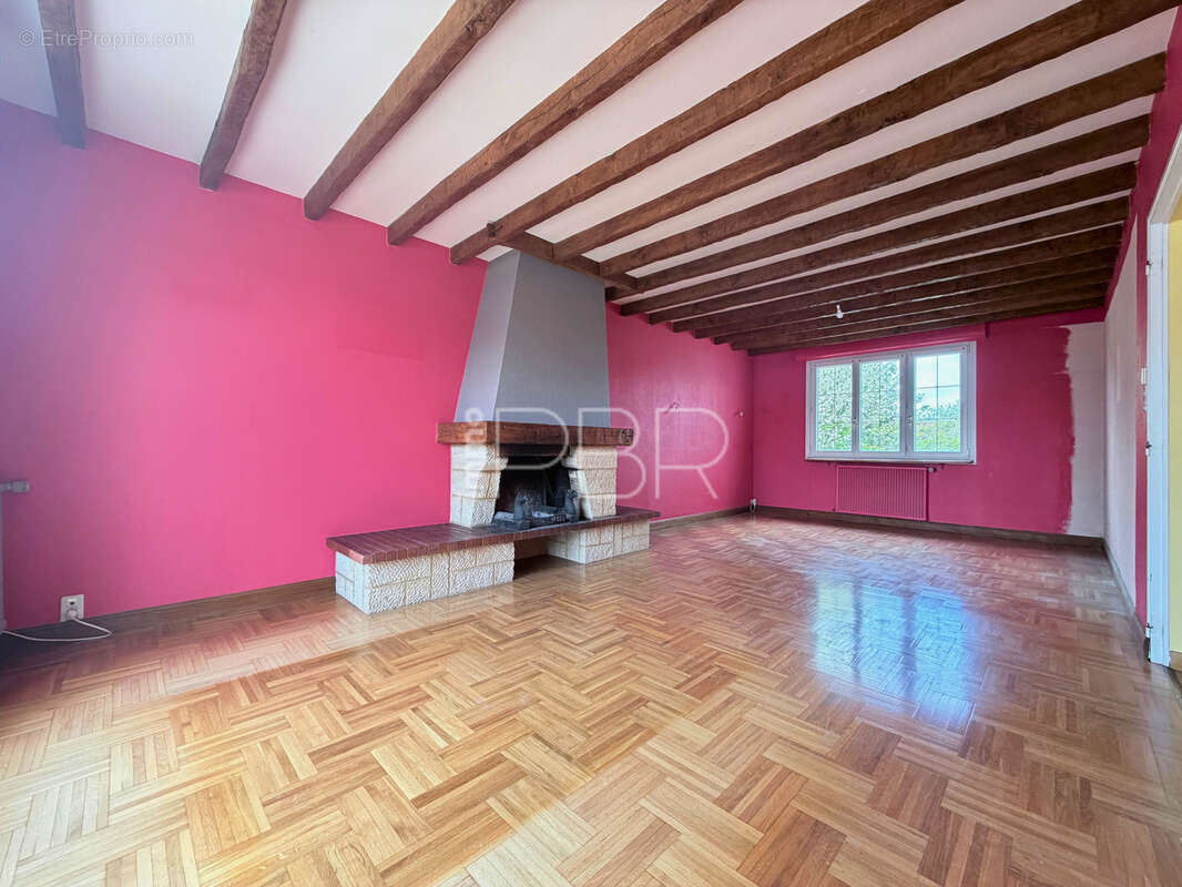 Maison T6 avec garage - photo 6
