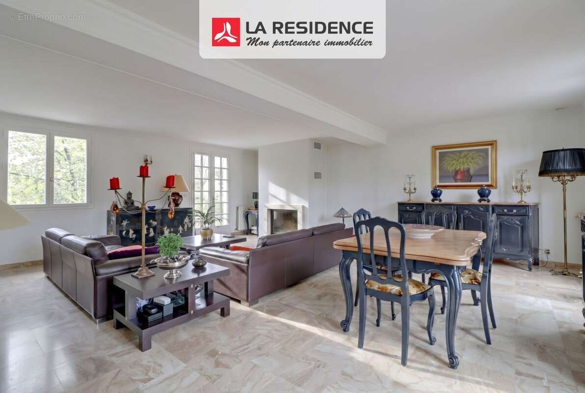 Maison à JOUY-LE-MOUTIER