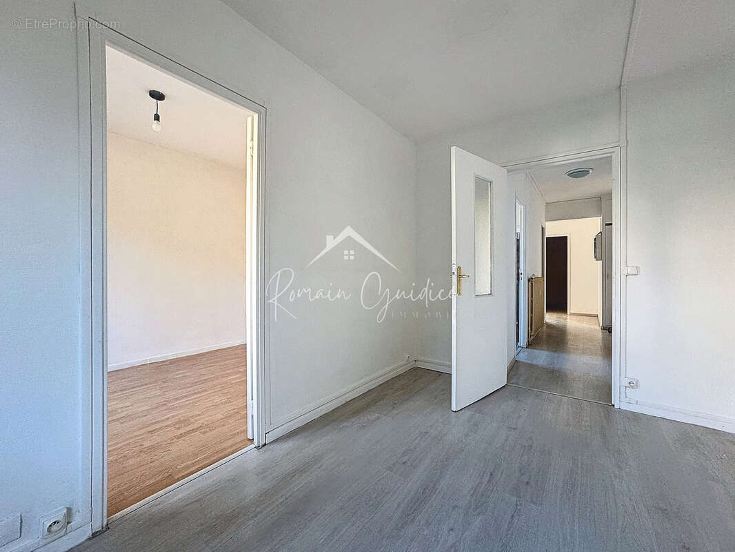 Appartement f3 62 m2 en rez-de-chaussée - photo 5