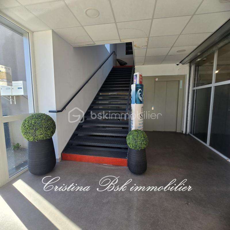 Commerce à LA BRILLANNE