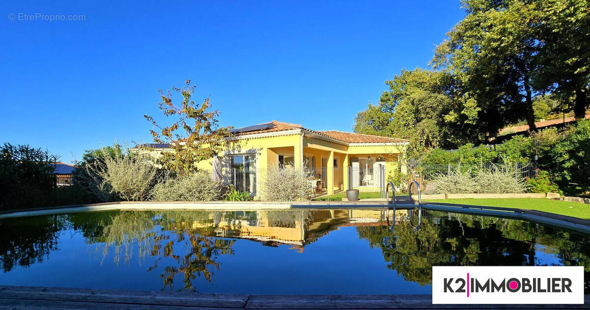 Maison à MONTELIMAR