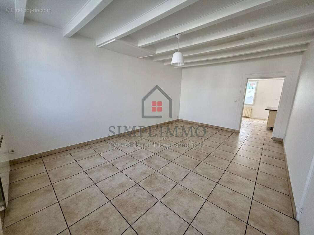 Ensemble immobilier de 147m² - photo 3