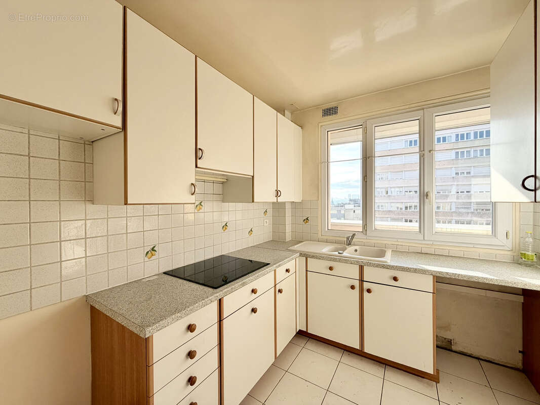 Appartement à PARIS-12E