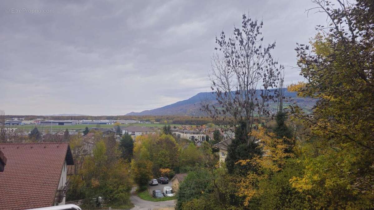 Maison à VETRAZ-MONTHOUX