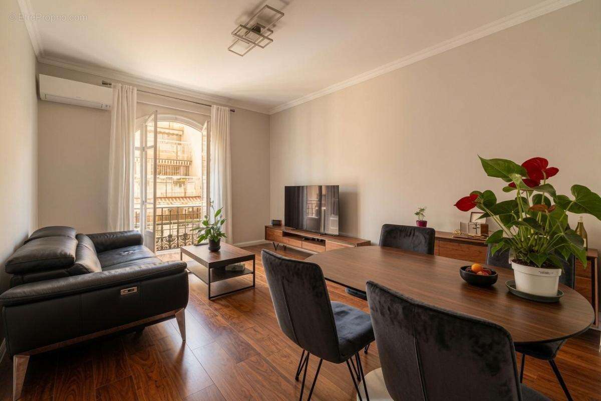 NICE Carré d'Or 3P avant dernier balcon cave - photo 6