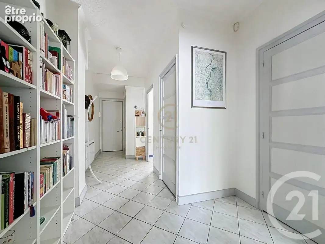 Appartement 76 m² à Lyon-8e  - photo 3