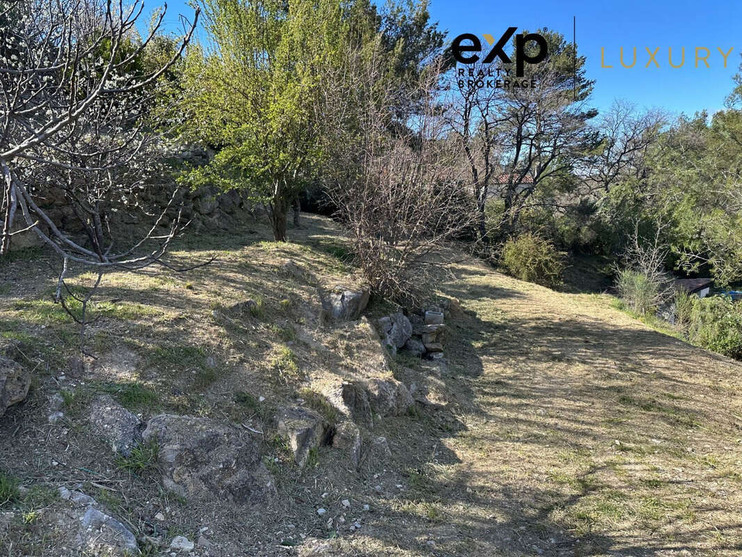 Terrain à BELCODENE