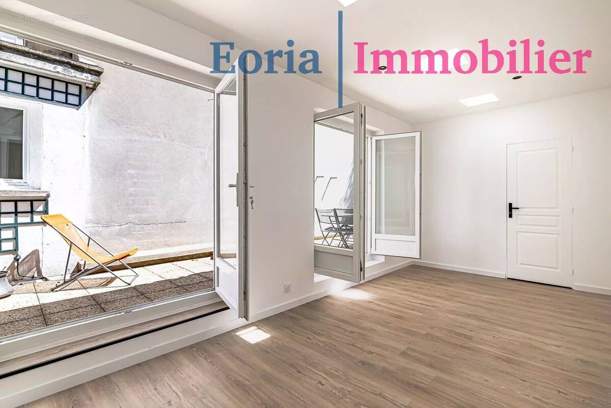 Appartement à PARIS-7E