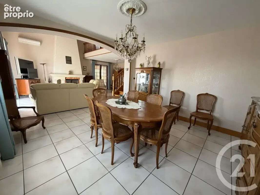 Maison 7 pièces 188 m² à vendre à Royan (17200) - photo 4