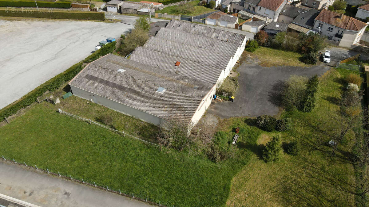 Terrain à BEAUPREAU