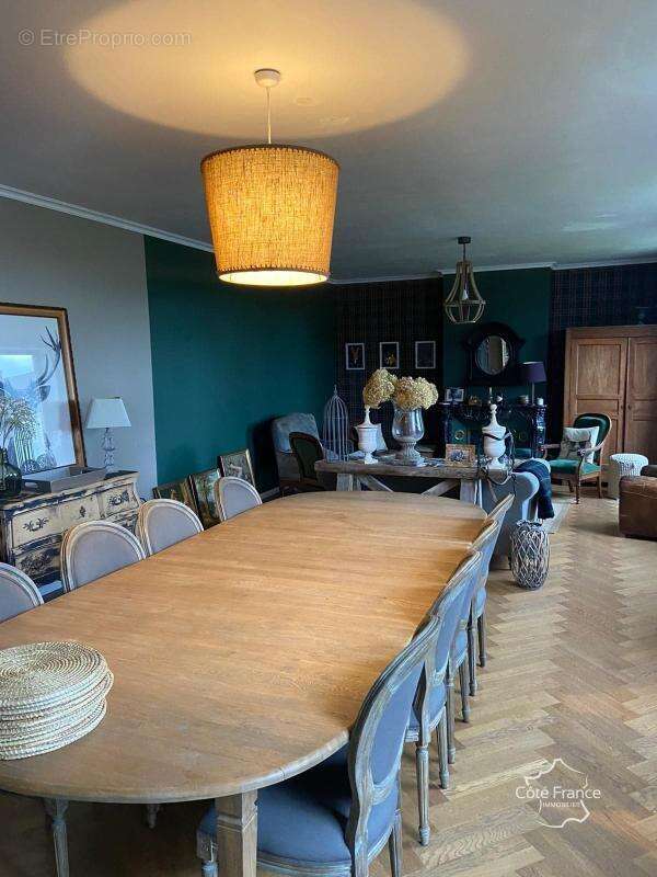 Maison à LA NEUVILLE-LES-DORENGT