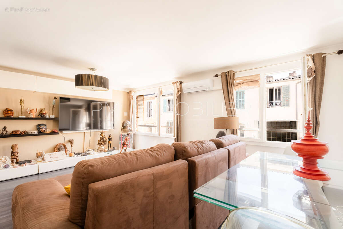 Appartement à MARSEILLE-7E