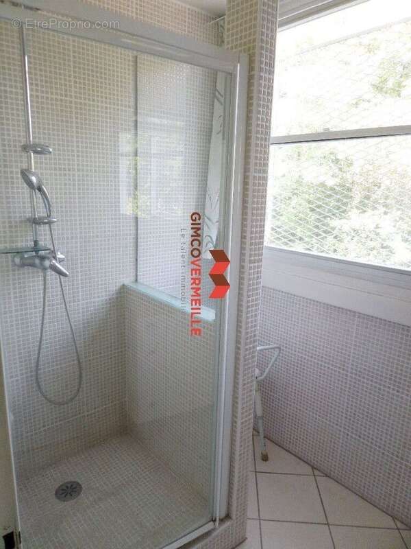 Appartement à LA CELLE-SAINT-CLOUD