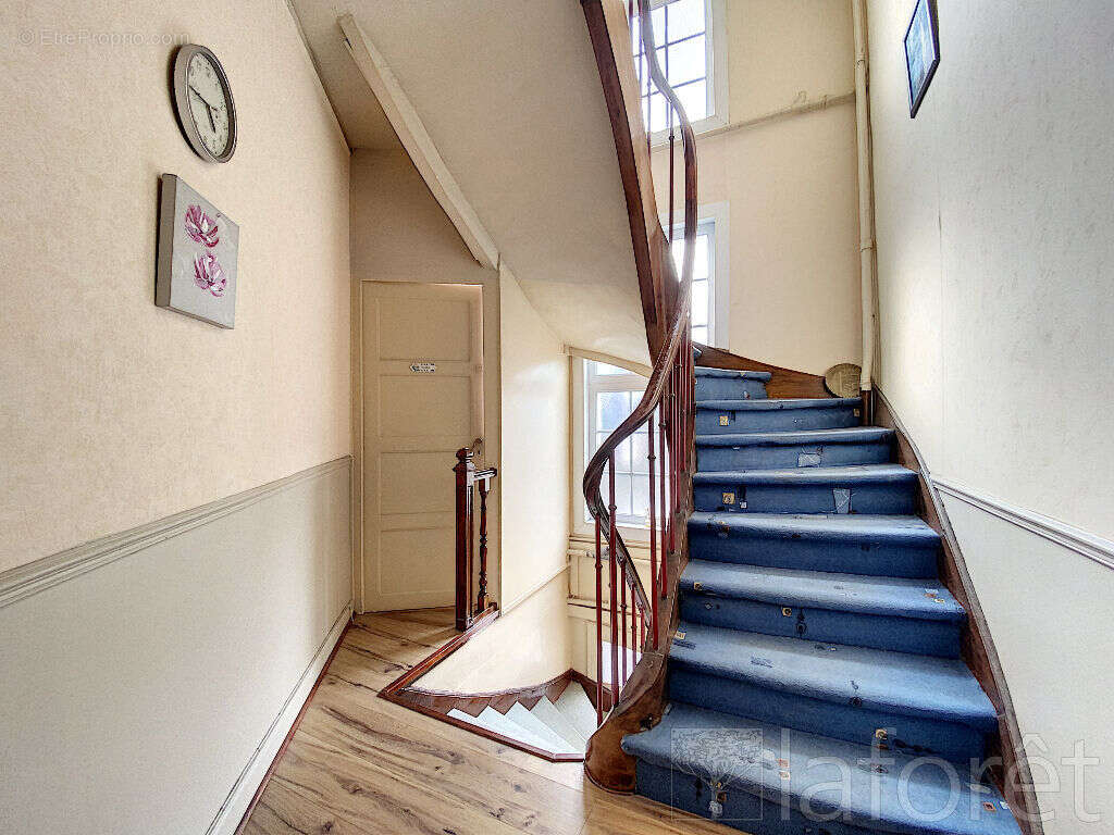 Immeuble commerciale - photo 6